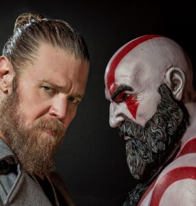 Ryan Hurst je Kratos v seriálu God of War